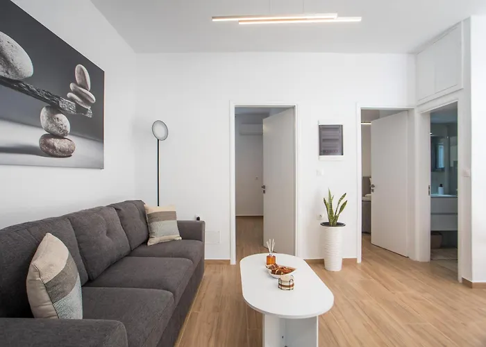 Apartment Sarah's Just Renovated 2-bedroom Aparts In Nature Ialysos (Rhodes)