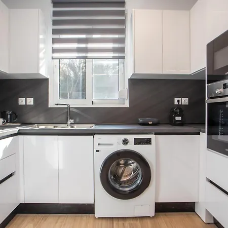 Sarah's Just Renovated 2-bedroom Aparts In Nature Apartmán