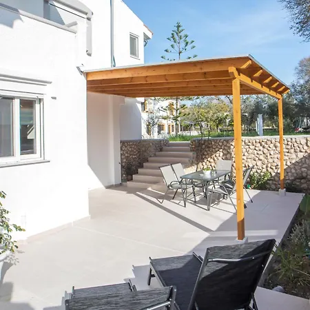 Sarah's Just Renovated 2-bedroom Aparts In Nature