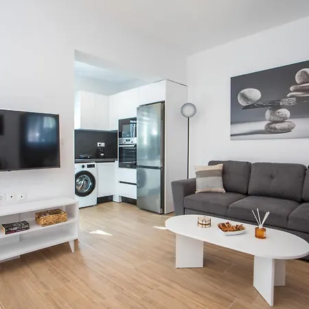 Sarah's Just Renovated 2-bedroom Aparts In Nature * Ialysos (Rhodes)