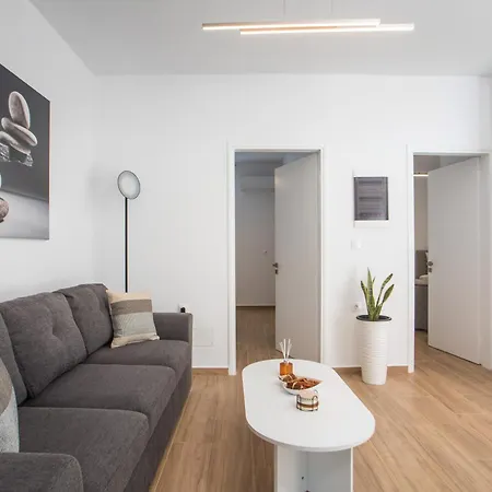 Apartment Sarah's Just Renovated 2-bedroom Aparts In Nature Ialysos (Rhodes)