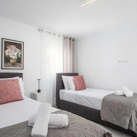 Apartment Sarah's Just Renovated 2-bedroom Aparts In Nature Ialysos (Rhodes)