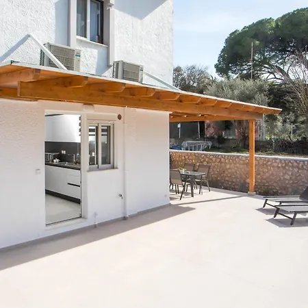 Sarah's Just Renovated 2-bedroom Aparts In Nature Apartment
