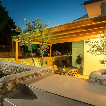 Sarah's Just Renovated 2-bedroom Aparts In Nature Apartamento