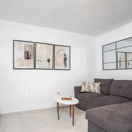 Apartamento Sarah's Just Renovated 2-bedroom Aparts In Nature