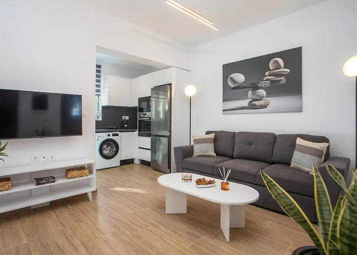 Sarah's Just Renovated 2-bedroom Aparts In Nature *