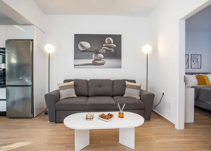 Lägenhet Sarah's Just Renovated 2-bedroom Aparts In Nature *