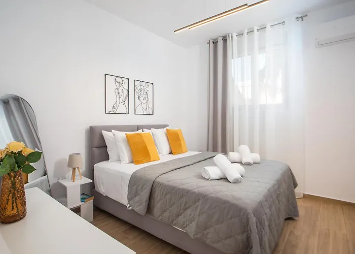 Lägenhet Sarah's Just Renovated 2-bedroom Aparts In Nature Ialysos (Rhodes)