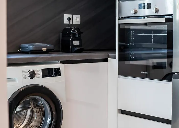 Sarah's Just Renovated 2-bedroom Aparts In Nature * Ialysos (Rhodes)