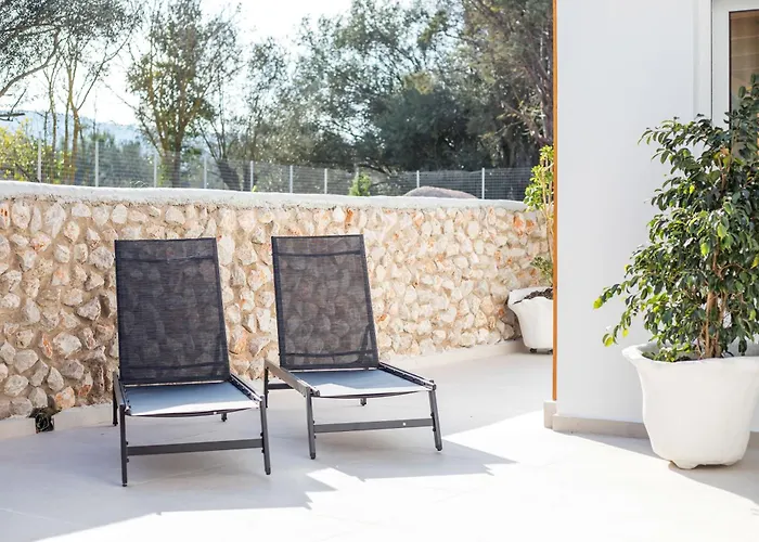 Sarah's Just Renovated 2-bedroom Aparts In Nature Lägenhet *