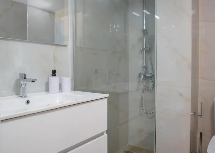 Sarah's Just Renovated 2-bedroom Aparts In Nature *