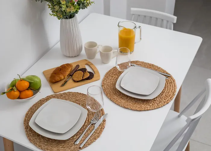 Sarah's Just Renovated 2-bedroom Aparts In Nature Lägenhet Ialysos (Rhodes)