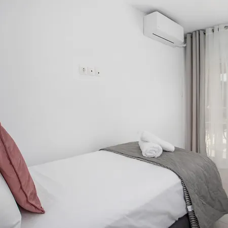 Διαμέρισμα Sarah's Just Renovated 2-bedroom Aparts In Nature