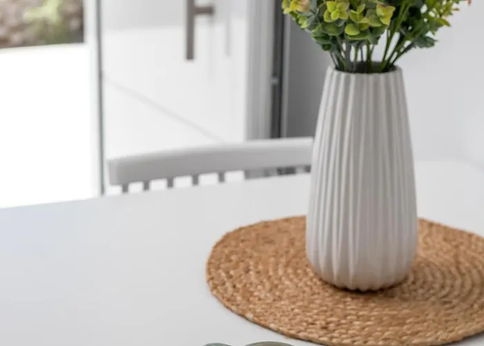 Sarah's Just Renovated 2-bedroom Aparts In Nature Lalyssos