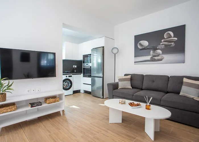 Sarah's Just Renovated 2-bedroom Aparts In Nature * Lalyssos